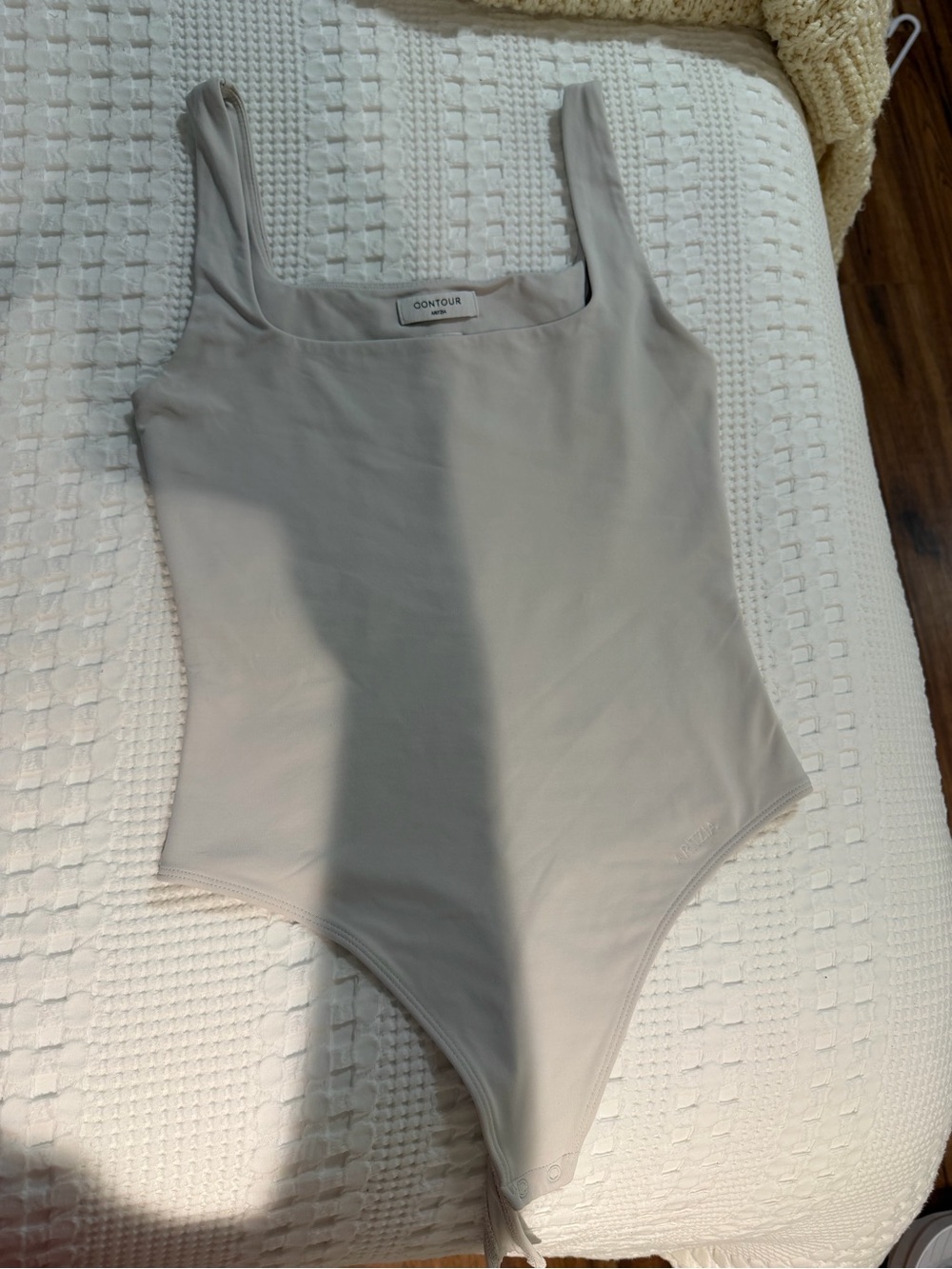 Aritzia contour bodysuit in Light Beige